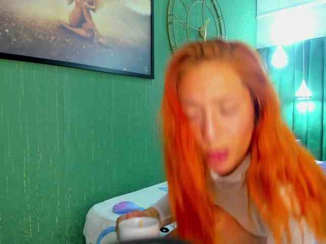 zoetaylorr1 webcam