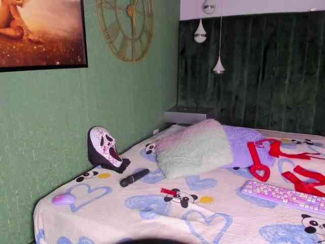 zoetaylorr1 webcam