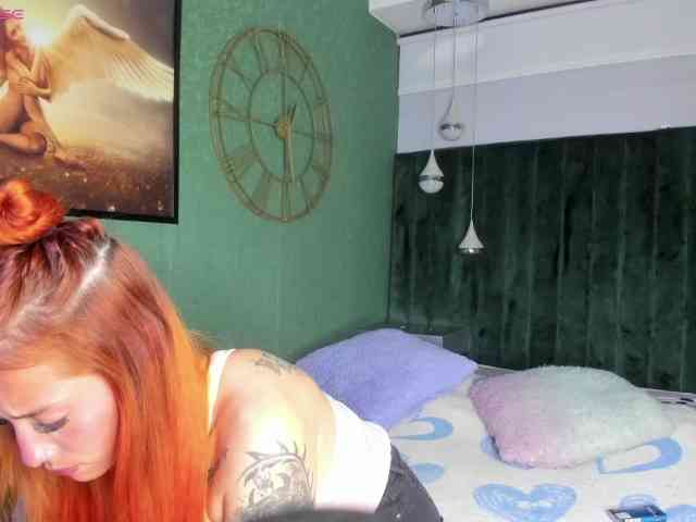 zoetaylorr1 webcam