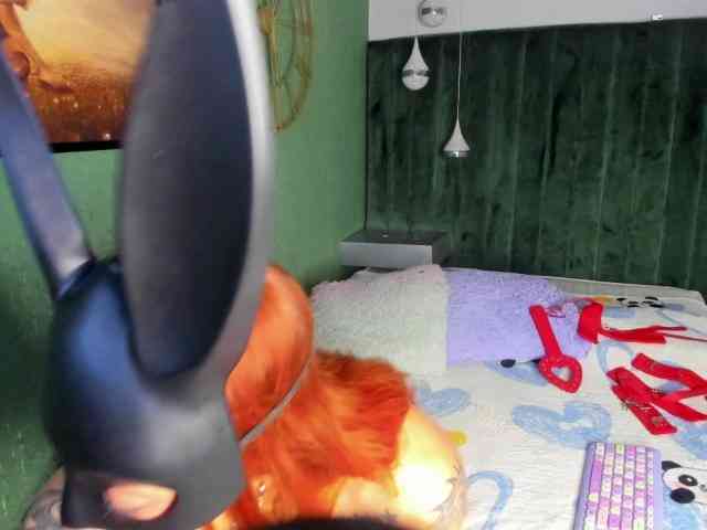 zoetaylorr1 webcam