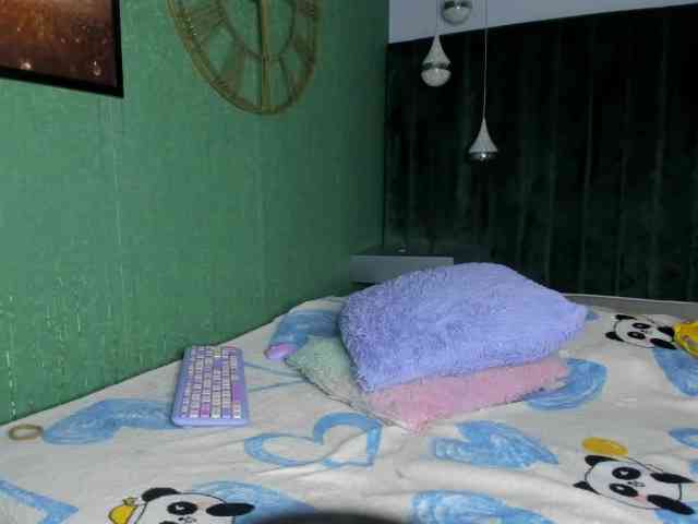 zoetaylorr1 webcam