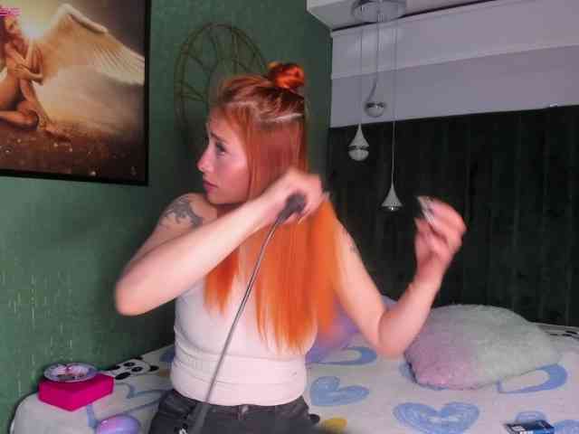 zoetaylorr1 webcam