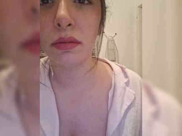 Blackwhiteass webcam