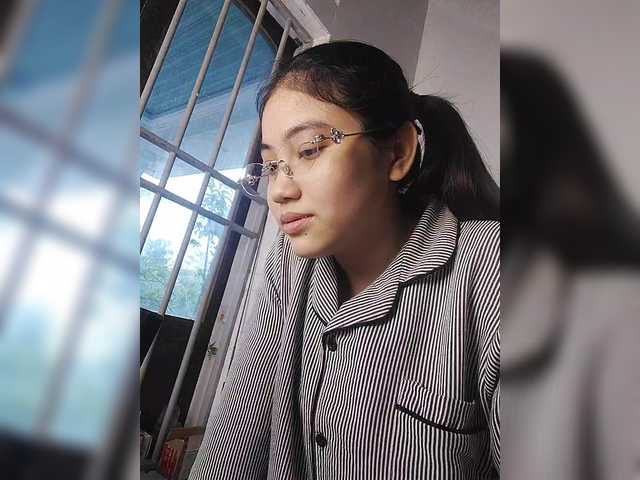 truc11's BongaCams show and profile