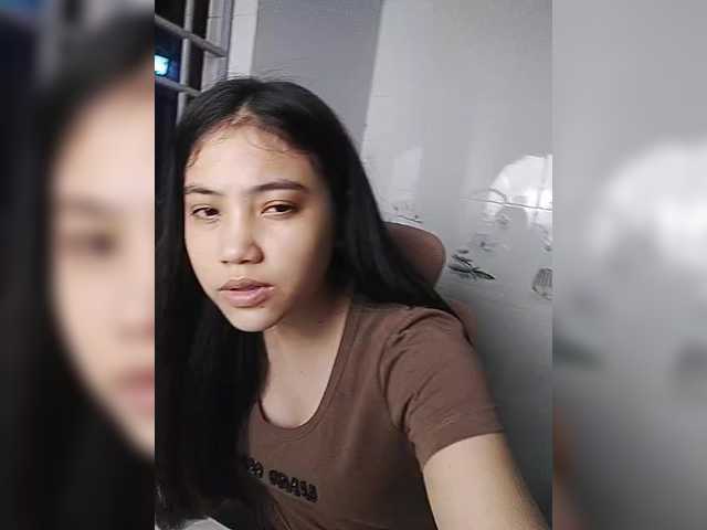 truc11's BongaCams show and profile