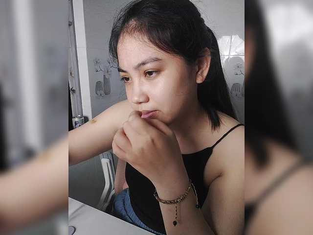 truc11's BongaCams show and profile