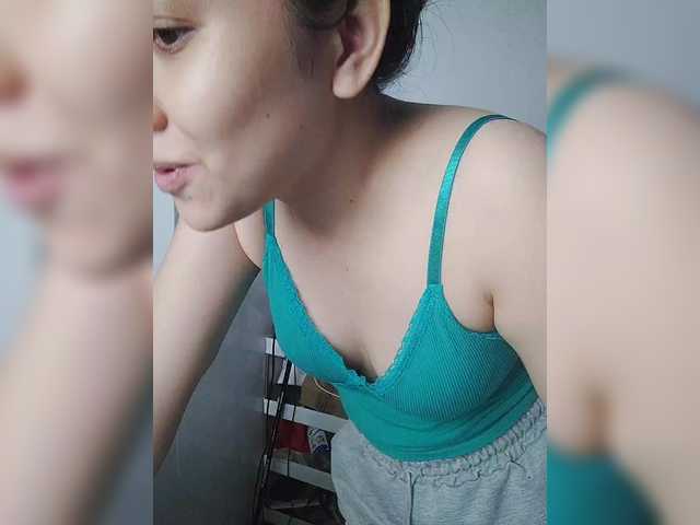 truc11's BongaCams show and profile