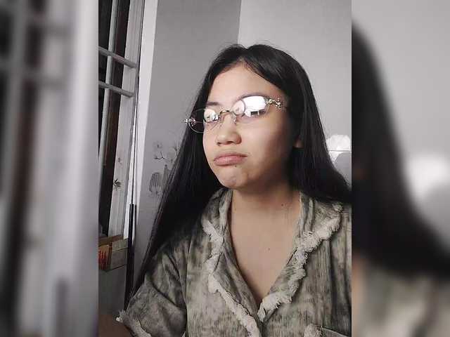 truc11's BongaCams show and profile