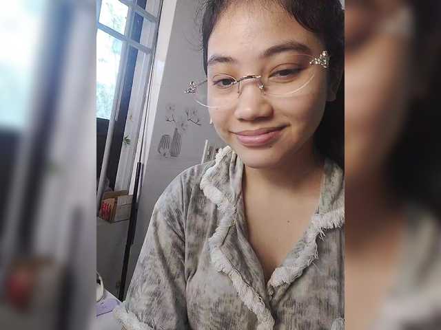 truc11's BongaCams show and profile