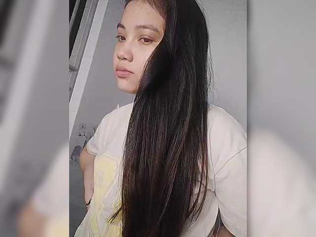 truc11's BongaCams show and profile