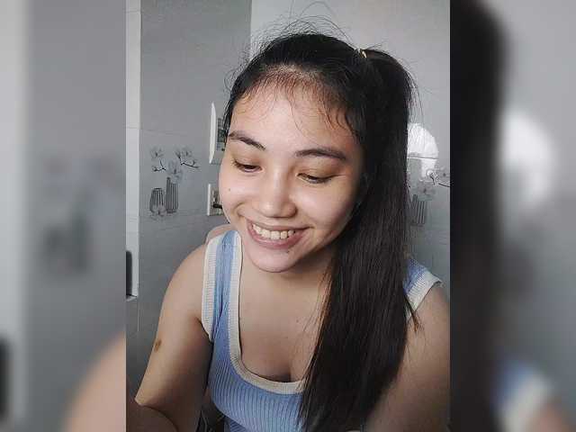 truc11's BongaCams show and profile