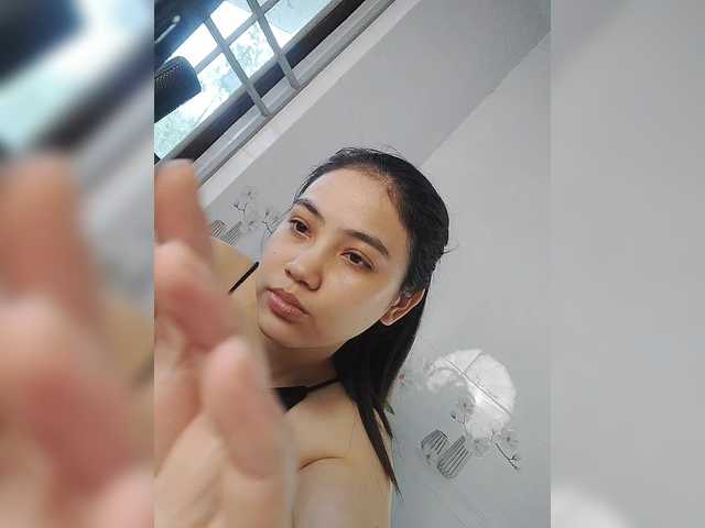 truc11's BongaCams show and profile