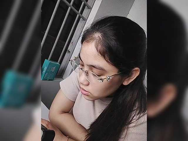 truc11's BongaCams show and profile