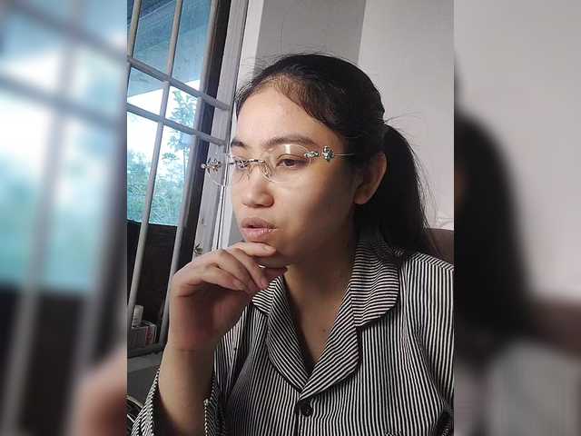 truc11's BongaCams show and profile