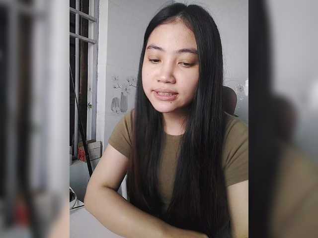 truc11's BongaCams show and profile