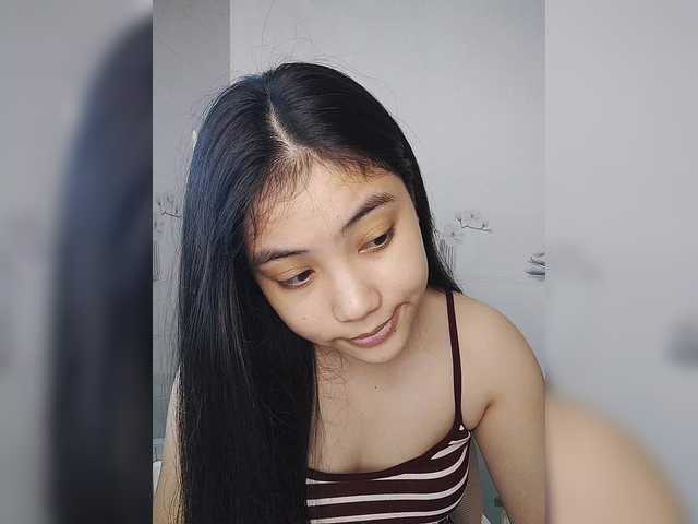 truc11's BongaCams show and profile