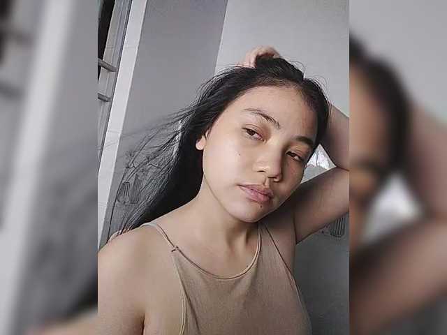 truc11's BongaCams show and profile