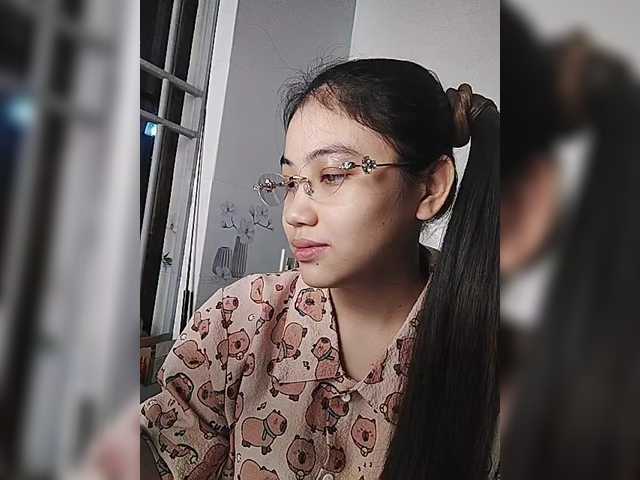 truc11's BongaCams show and profile