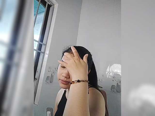 truc11's BongaCams show and profile