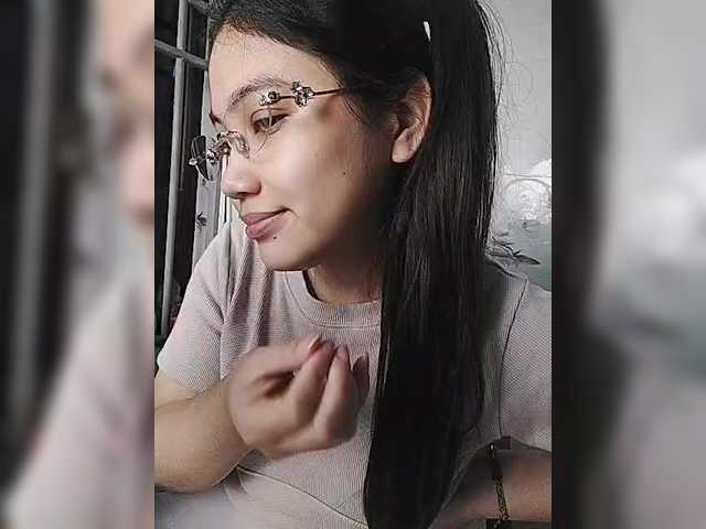 truc11's BongaCams show and profile