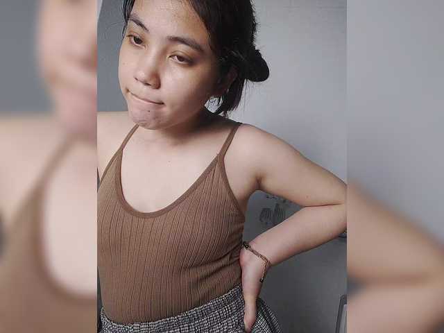 truc11's BongaCams show and profile