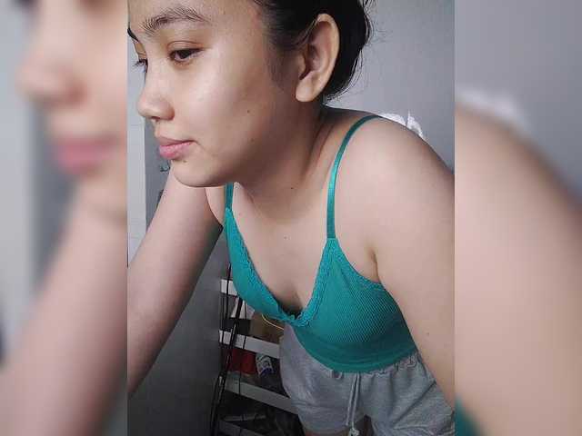 truc11's BongaCams show and profile