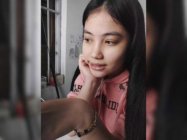 truc11's BongaCams show and profile