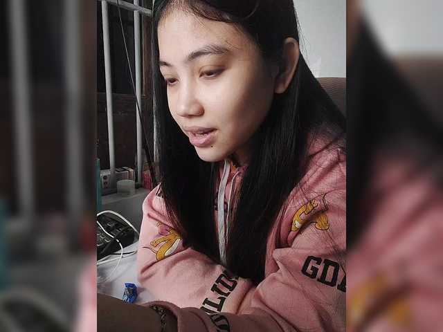 truc11's BongaCams show and profile