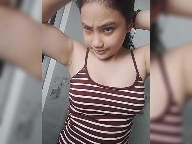 truc11's BongaCams show and profile