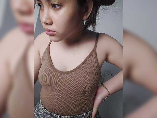 truc11's BongaCams show and profile