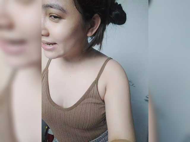 truc11's BongaCams show and profile