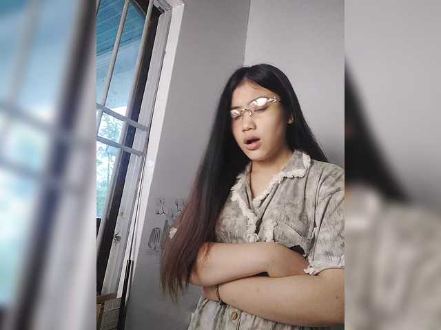 truc11's BongaCams show and profile