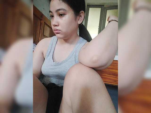 truc11's BongaCams show and profile