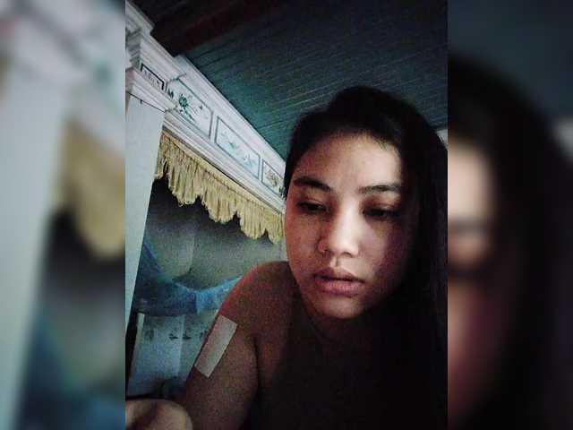 truc11's BongaCams show and profile