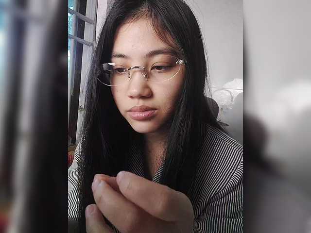 truc11's BongaCams show and profile