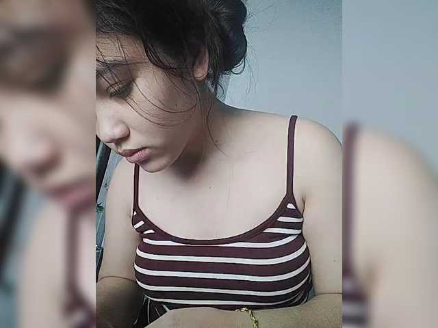 truc11's BongaCams show and profile