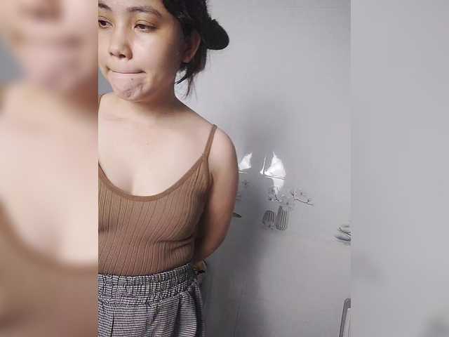 truc11's BongaCams show and profile