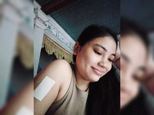 truc11's BongaCams show and profile