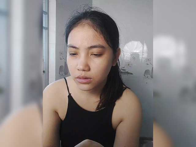 truc11's BongaCams show and profile