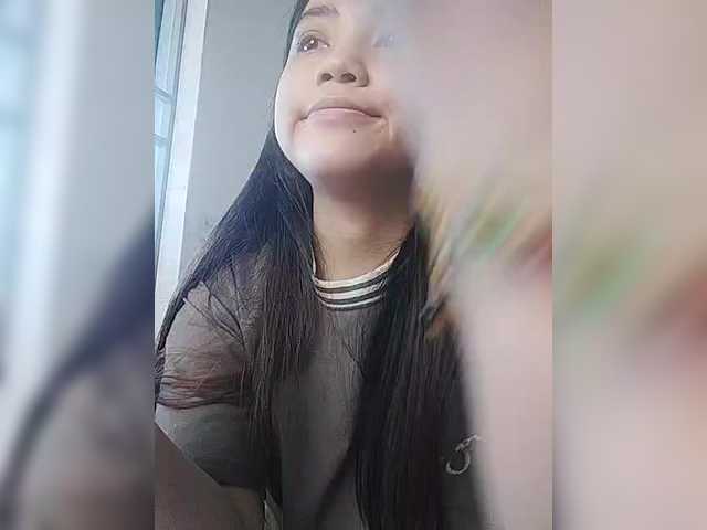 truc11's BongaCams show and profile