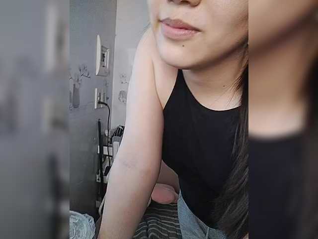 truc11's BongaCams show and profile