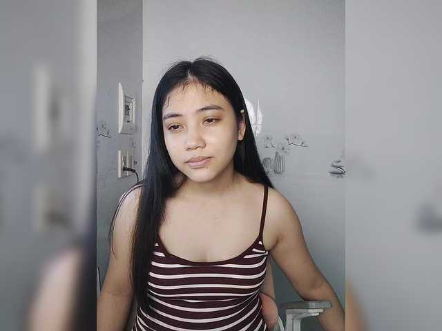 truc11's BongaCams show and profile