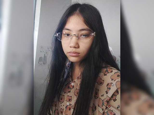 truc11's BongaCams show and profile