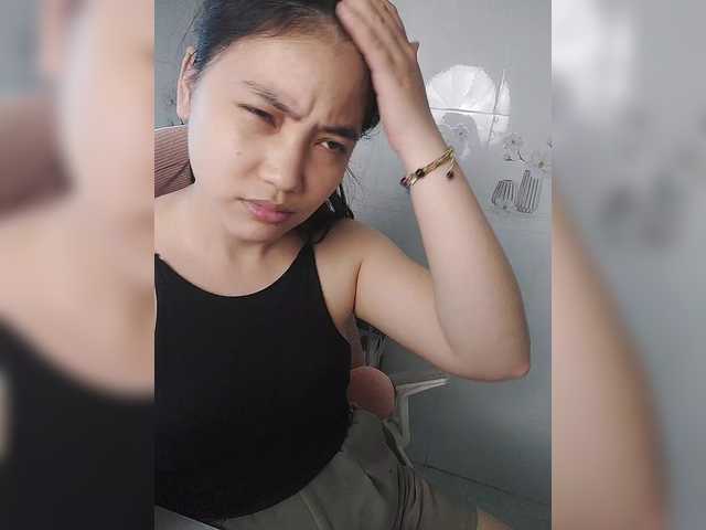 truc11's BongaCams show and profile