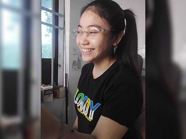 truc11's BongaCams show and profile