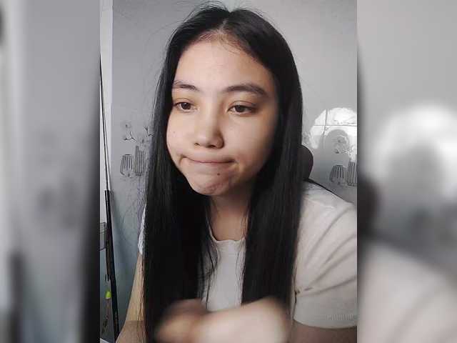 truc11's BongaCams show and profile