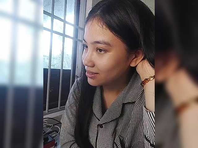 truc11's BongaCams show and profile