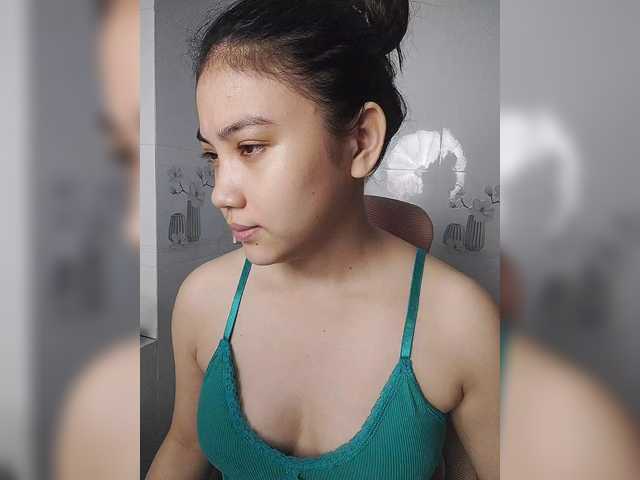 truc11's BongaCams show and profile