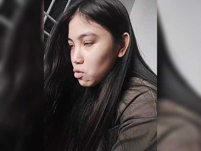 truc11's BongaCams show and profile