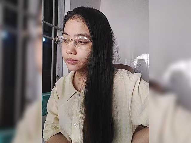 truc11's BongaCams show and profile